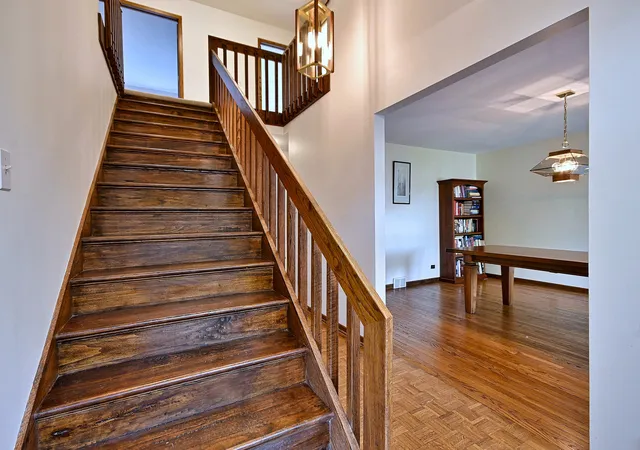 Photo 2 of Single family home for sale at 844 S Carriageway Ln, Palatine, IL 60067 | MLS# 12789285 | Listing updated on 2026-10-29