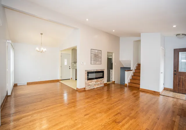 Photo 4 of Single family home for sale at 16400 Paulina Ave, Markham, IL 60428 | MLS# 12789292 | Listing updated on 2026-10-22