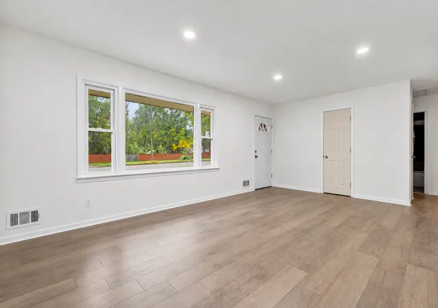Photo 2 of Single family home for sale at 2111 Sherman Ave, Rockford, IL 61101 | MLS# 12789301 | Listing updated on 2026-10-20