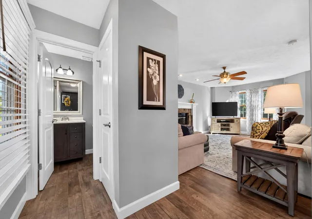 Photo 3 of Single family home for sale at 1211 Challis Dr, Bloomington, IL 61704 | MLS# 12789316 | Listing updated on 2026-10-21