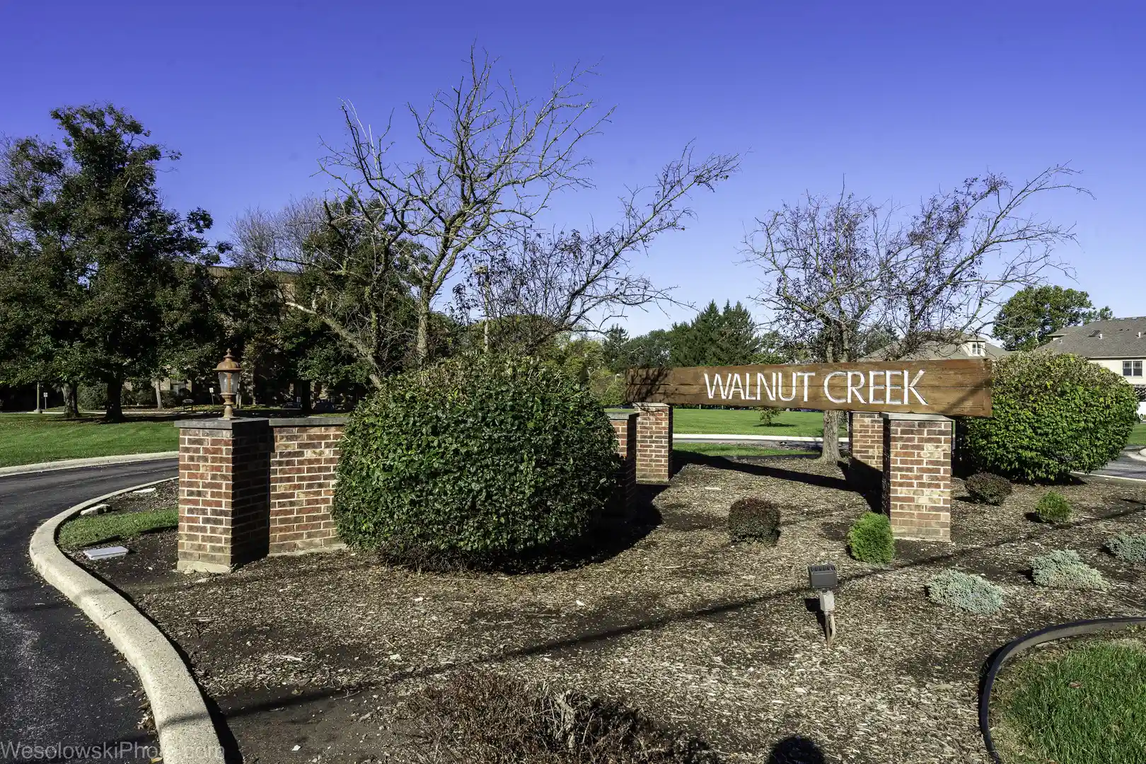 Listing Photo 2 - Condo for sale in 425 Walnut Creek Ln located at 425 Walnut Creek Ln, Lisle, IL 60532 - Unit #1305