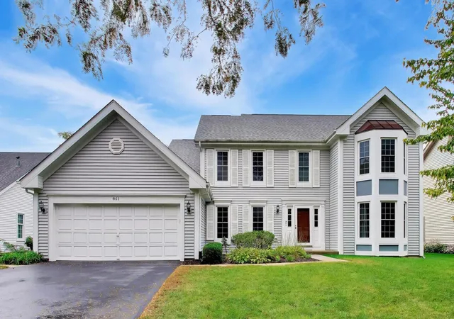 Photo 1 of Single family home for sale at 861 W Dorset Ave, Palatine, IL 60067 | MLS# 12789351 | Listing updated on 2026-10-25