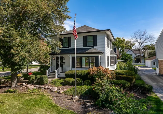 Photo 42 of Single family home for sale at 469 S York St, Elmhurst, IL 60126 | MLS# 12789358 | Listing updated on 2026-10-22