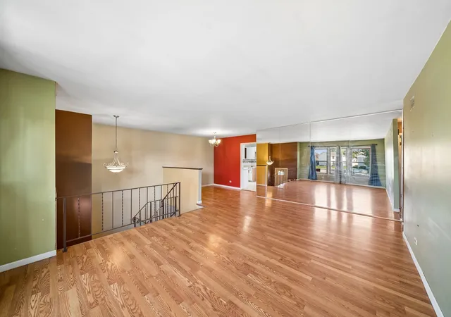 Photo 3 of Townhouse for sale at 425 Monet Cir #425, Bolingbrook, IL 60440 | MLS# 12789366 | Listing updated on 2026-10-22