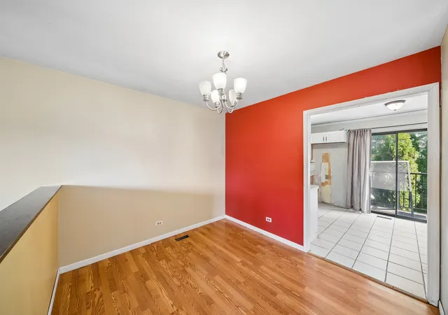 Photo 4 of Townhouse for sale at 425 Monet Cir #425, Bolingbrook, IL 60440 | MLS# 12789366 | Listing updated on 2026-10-22