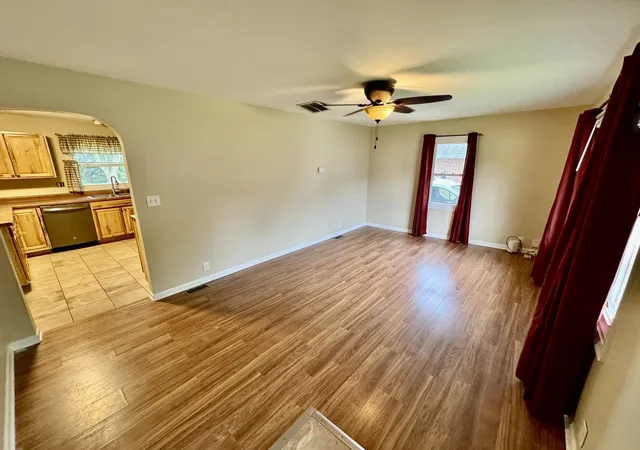 Photo 2 of Single family home for sale at 918 Townsend St, Sycamore, IL 60178 | MLS# 12789370 | Listing updated on 2026-10-21