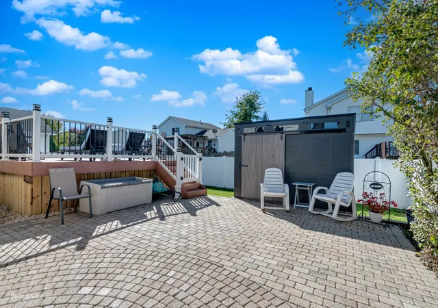 Photo 4 of Single family home for sale at 1923 Cumberland Dr, Plainfield, IL 60586 | MLS# 12789372 | Listing updated on 2026-10-22