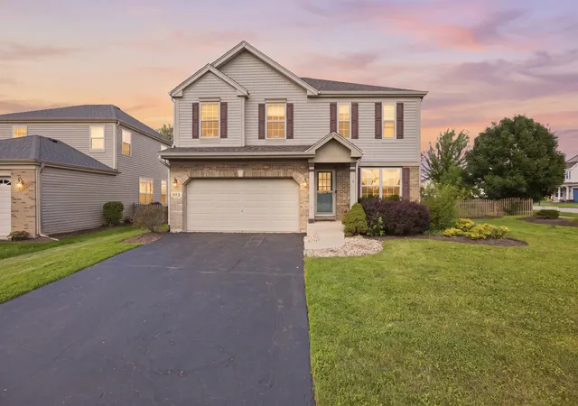 Single family home for sale at 193 Bloomfield Dr, Woodstock, IL 60098 | MLS# 12789375