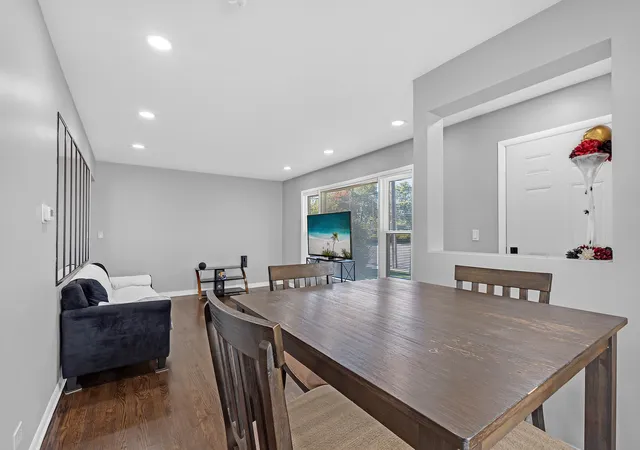 Photo 1 of Single family home for sale at 317 S Louis St, Mount Prospect, IL 60056 | MLS# 12789377 | Listing updated on 2026-10-23