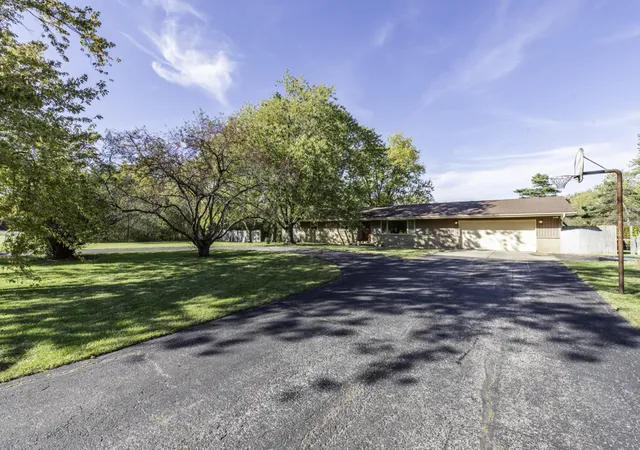 Photo 1 of Single family home for sale at 11850 W 29th Street, Beach Park, IL 60099 | MLS# 12789392 | Listing updated on 2026-10-29