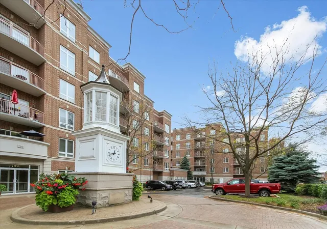 Condo for sale at 819 Graceland Ave #406, Des Plaines, IL 60016 | MLS# 12789405