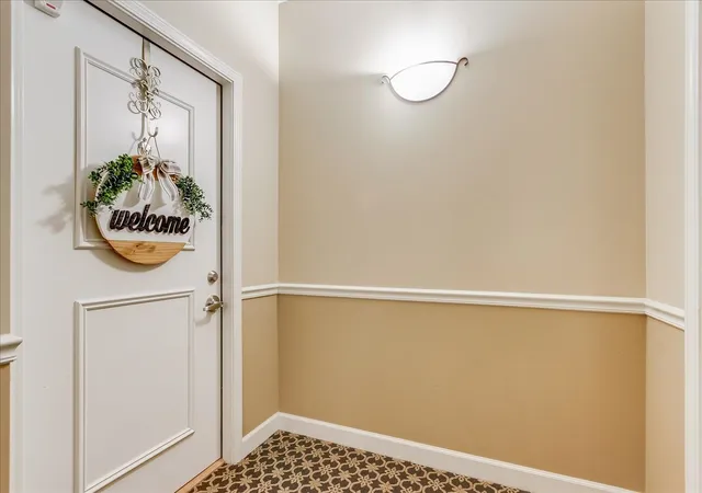 Photo 3 of Condo for sale at 819 Graceland Ave #406, Des Plaines, IL 60016 | MLS# 12789405 | Listing updated on 2026-10-21