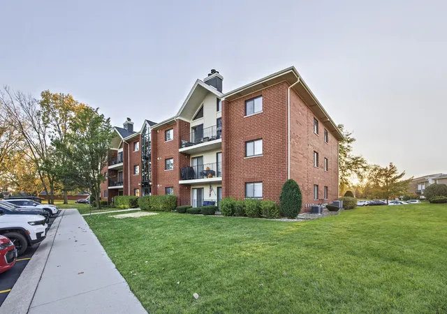 Photo 1 of Condo for sale at 18206 Rita Rd #3A, Tinley Park, IL 60477 | MLS# 12789415 | Listing updated on 2026-10-22