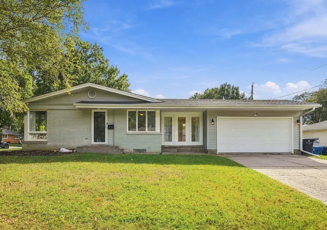 Photo 1 of Sale Pending at 2740 32nd Avenue Ct, Rock Island, IL 61201 | MLS# 12789418 | Listing updated on 2026-10-22