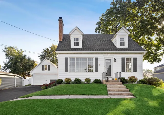 Photo 1 of Single family home for sale at 1121 S Villa Ave, Villa Park, IL 60181 | MLS# 12789422 | Listing updated on 2026-10-22