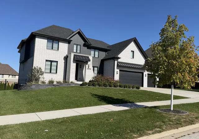 Single family home for sale at 10836 Warwick Ln, Orland Park, IL 60467 | MLS# 12789433