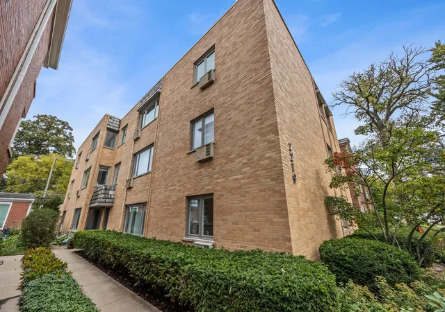 Condo for sale at 2219 Central St #3A, Evanston, IL 60201 | MLS# 12789444