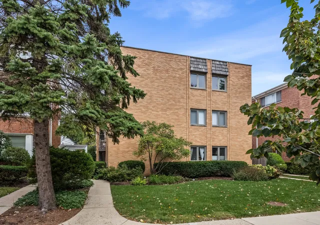 Photo 1 of Condo for sale at 2219 Central St #3A, Evanston, IL 60201 | MLS# 12789444 | Listing updated on 2026-10-22