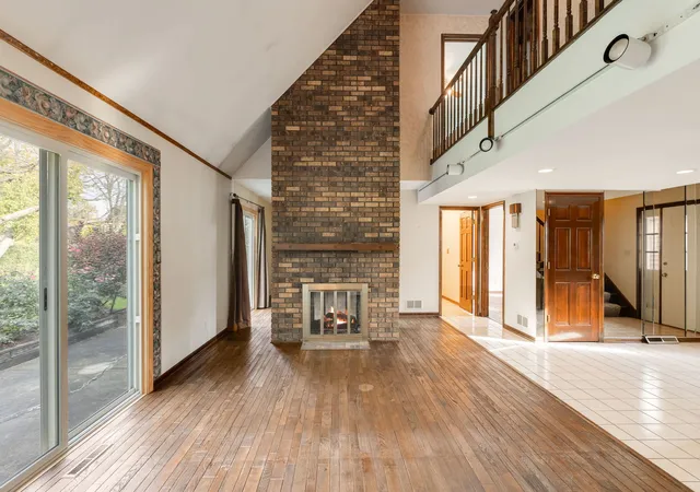 Photo 1 of Single family home for sale at 26 Southgate Crse, St. Charles, IL 60174 | MLS# 12789448 | Listing updated on 2026-10-29