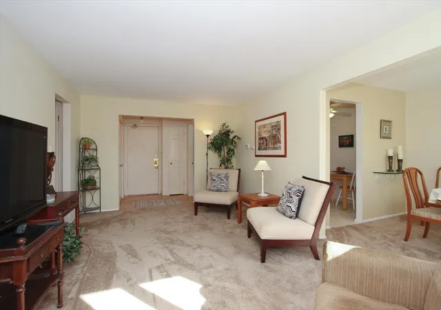 Photo 4 of Condo for sale at 225 Lake Blvd #558, Buffalo Grove, IL 60089 | MLS# 12789450 | Listing updated on 2026-10-27