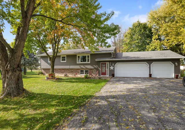 Photo 1 of Single family home for sale at 506 N 2nd Street, Malta, IL 60150 | MLS# 12789477 | Listing updated on 2026-10-30