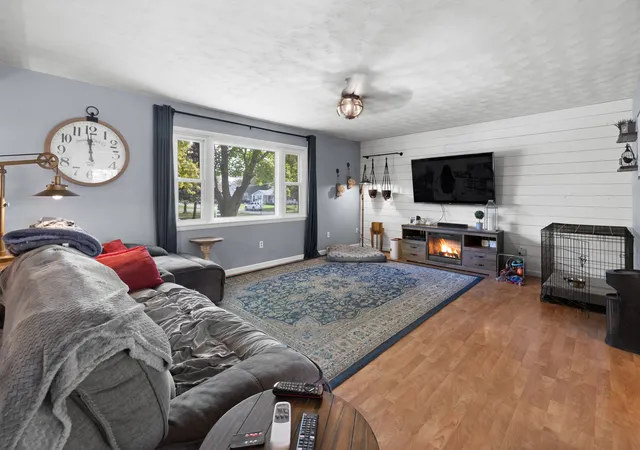 Photo 4 of Single family home for sale at 506 N 2nd Street, Malta, IL 60150 | MLS# 12789477 | Listing updated on 2026-10-30