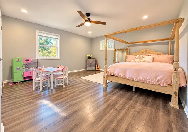 Photo 4 of Single family home for sale at 8605 Bobwhite Rd, Louisville, IL 62858 | MLS# 12789484 | Listing updated on 2026-10-21