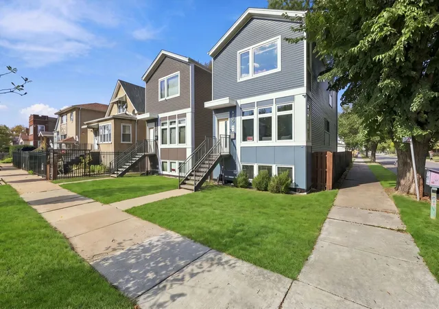 Photo 1 of Single family home for sale at 5200 W Eddy St, Chicago, IL 60641 | MLS# 12789491 | Listing updated on 2026-10-22