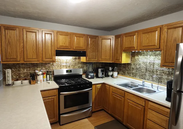 Photo 4 of Single family home for sale at 436 Camden Ave, Romeoville, IL 60446 | MLS# 12789494 | Listing updated on 2026-10-22