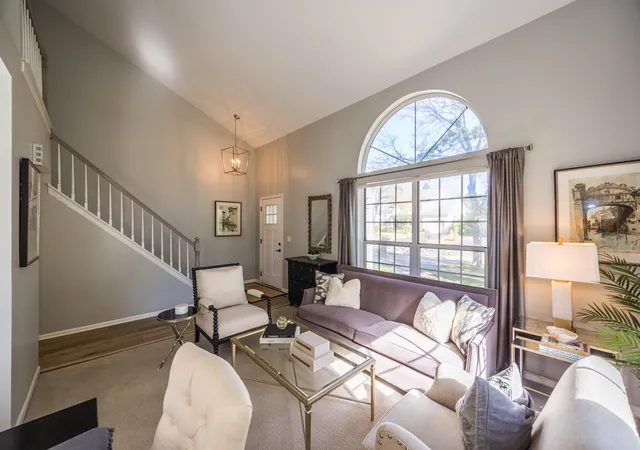 Photo 1 of Townhouse for sale at 650 Sandwedge Pl, Gurnee, IL 60031 | MLS# 12789505 | Listing updated on 2026-10-20