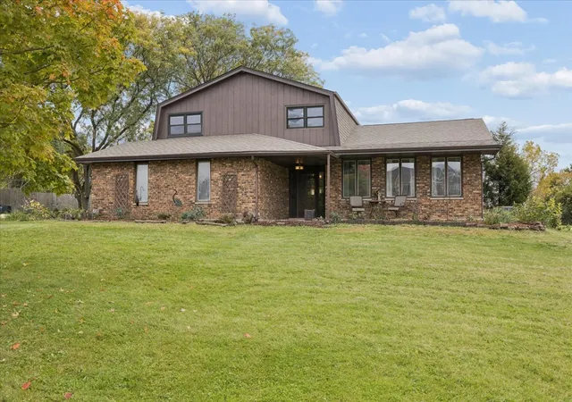 Photo 1 of Single family home for sale at 16724 W 127th Street, Lemont, IL 60439 | MLS# 12789506 | Listing updated on 2026-10-22