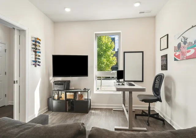Photo 3 of Townhouse for sale at 40 S Highland Ave, Arlington Heights, IL 60005 | MLS# 12789515 | Listing updated on 2026-10-22