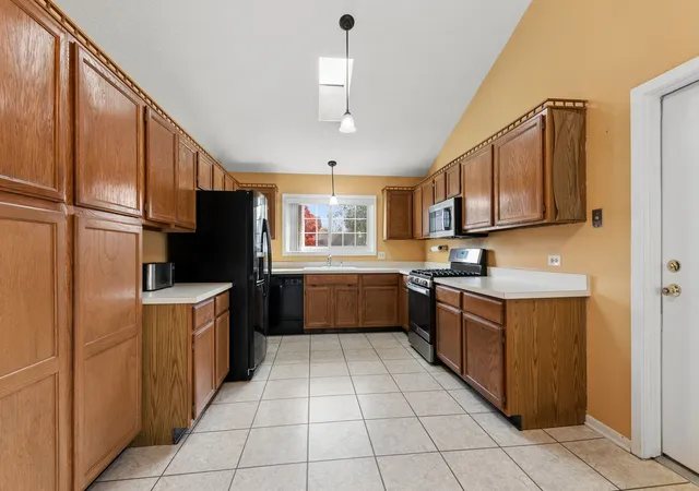 Photo 3 of Single family home for sale at 2625 Midland Dr, Naperville, IL 60564 | MLS# 12789516 | Listing updated on 2026-10-29
