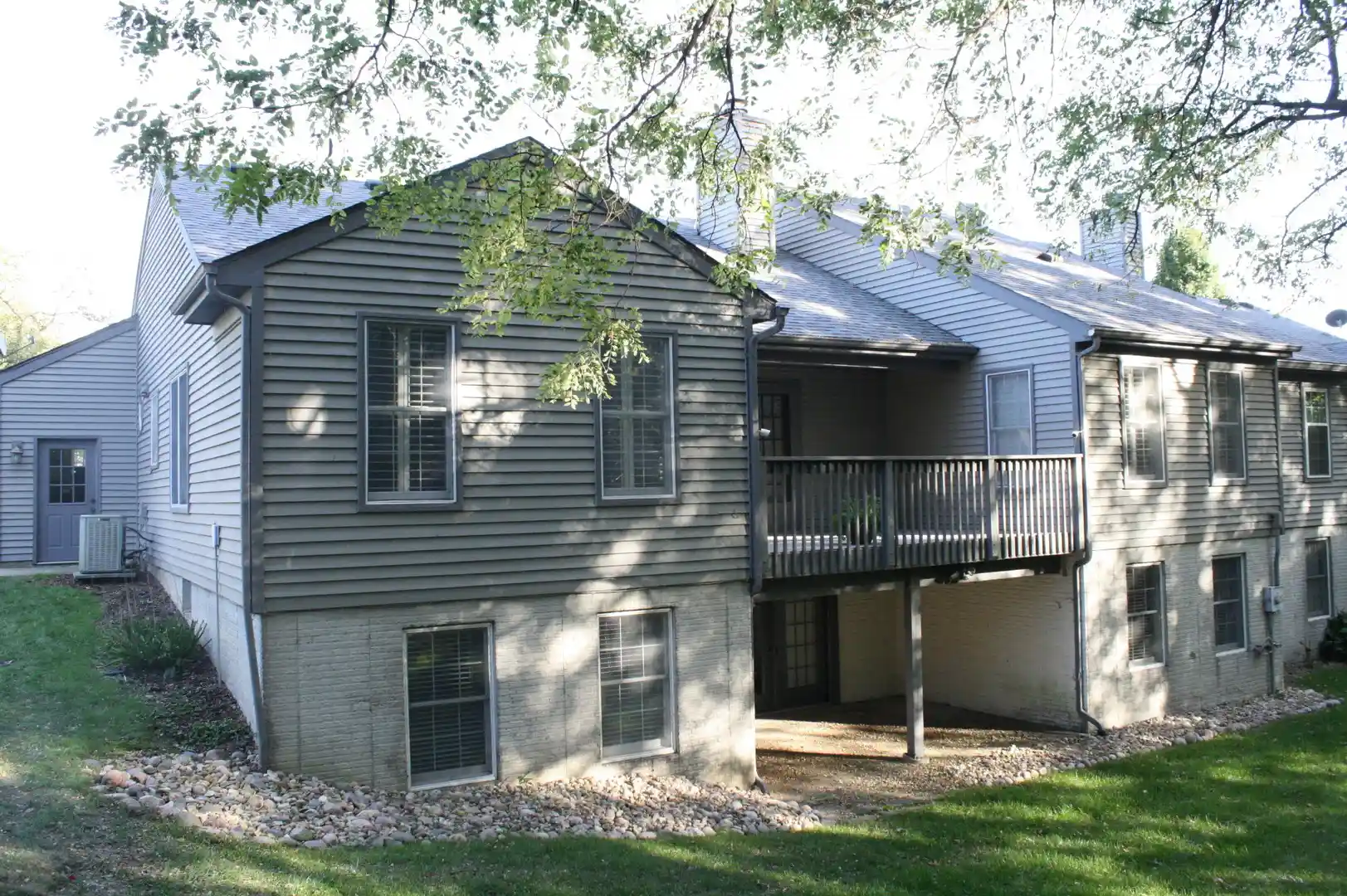 Listing Photo 23 - Condo for sale in 15 Thornwood Ct located at 15 Thornwood Ct, Moline, IL 61265 - Unit #15