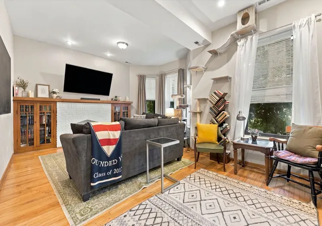 Photo 2 of Condo for sale at 6137 S Kimbark Ave #2, Chicago, IL 60637 | MLS# 12789559 | Listing updated on 2026-10-30