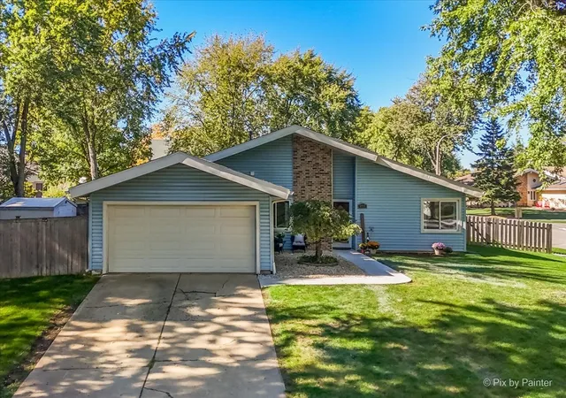 Photo 1 of Single family home for sale at 5892 Chatsworth Ct, Hanover Park, IL 60133 | MLS# 12789584 | Listing updated on 2026-10-22