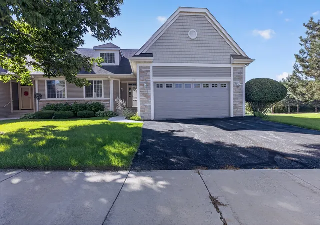 Photo 1 of Condo for sale at 3117 Brk Harbour Dr #9B, Rockford, IL 61114 | MLS# 12789613 | Listing updated on 2026-10-27