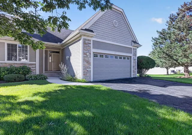 Photo 2 of Condo for sale at 3117 Brk Harbour Dr #9B, Rockford, IL 61114 | MLS# 12789613 | Listing updated on 2026-10-27