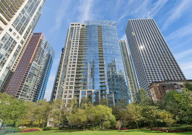 Condo for sale at 201 N Westshore Dr #2804, Chicago, IL 60601 | MLS# 12789647