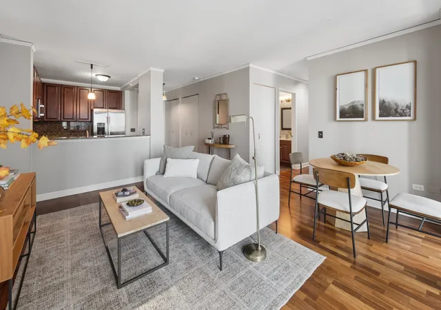 Photo 4 of Condo for sale at 201 N Westshore Dr #2804, Chicago, IL 60601 | MLS# 12789647 | Listing updated on 2026-10-23
