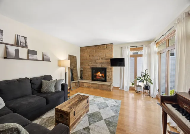 Photo 2 of Single family home for sale at 9431 Congress Park Ave, Brookfield, IL 60513 | MLS# 12789671 | Listing updated on 2026-10-22