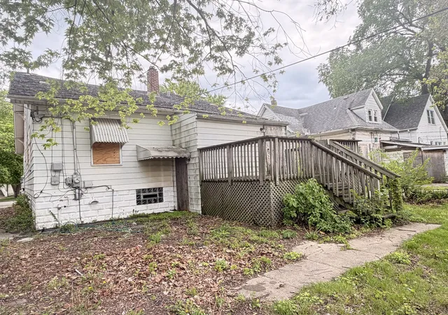 Photo 4 of Single family home for sale at 600 Ingraham Ave, Calumet City, IL 60409 | MLS# 12789680 | Listing updated on 2026-10-21