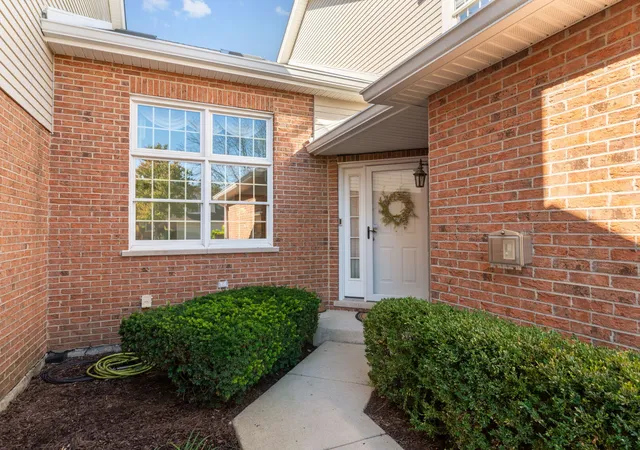 Photo 1 of Townhouse for sale at 8462 Sandalwood Ct, Darien, IL 60561 | MLS# 12789695 | Listing updated on 2026-10-27