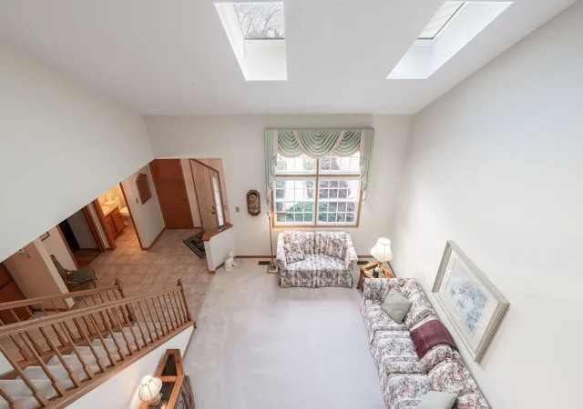 Photo 4 of Townhouse for sale at 8462 Sandalwood Ct, Darien, IL 60561 | MLS# 12789695 | Listing updated on 2026-10-27