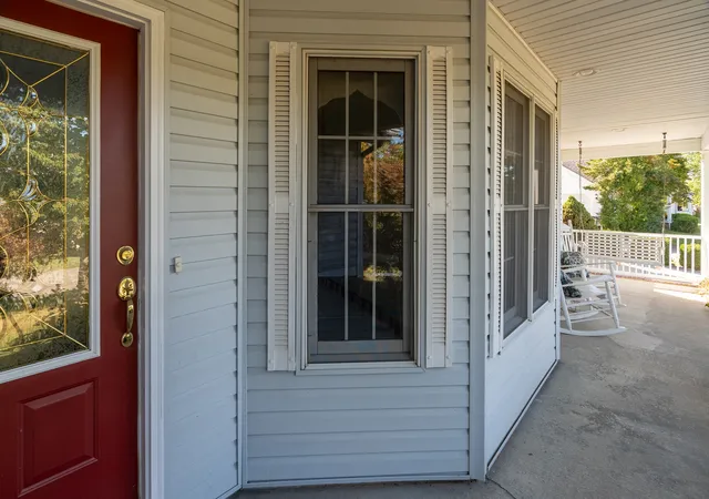 Photo 3 of Single family home for sale at 2705 Hickory Ln, Marion, IL 62959 | MLS# 12789742 | Listing updated on 2026-10-27