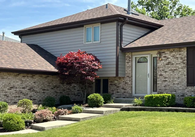 Photo 1 of Single family home for sale at 9211 Frances Ln, Orland Park, IL 60462 | MLS# 12789752 | Listing updated on 2026-10-29