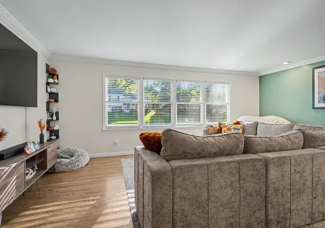 Photo 4 of Single family home for sale at 204 Orleans Dr, Bloomington, IL 61701 | MLS# 12789760 | Listing updated on 2026-10-23