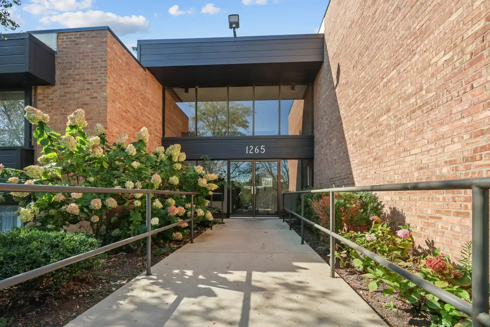 Listing Photo 2 - Condo for sale in 1265 N Sterling Ave located at 1265 N Sterling Ave, Palatine, IL 60067 - Unit #204