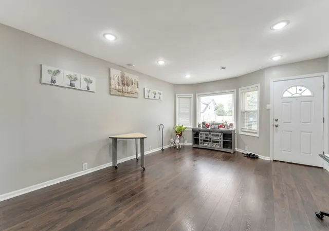 Photo 3 of Single family home for sale at 5758 W 82nd Place, Burbank, IL 60459 | MLS# 12789770 | Listing updated on 2026-10-22