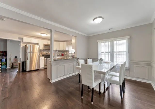 Photo 3 of Single family home for sale at 5758 W 82nd Place, Burbank, IL 60459 | MLS# 12789770 | Listing updated on 2026-10-22